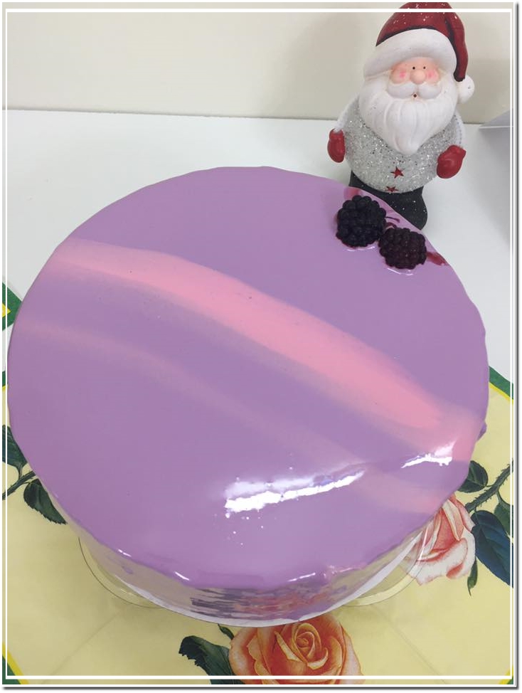 2_Mirror and Velvet Cake